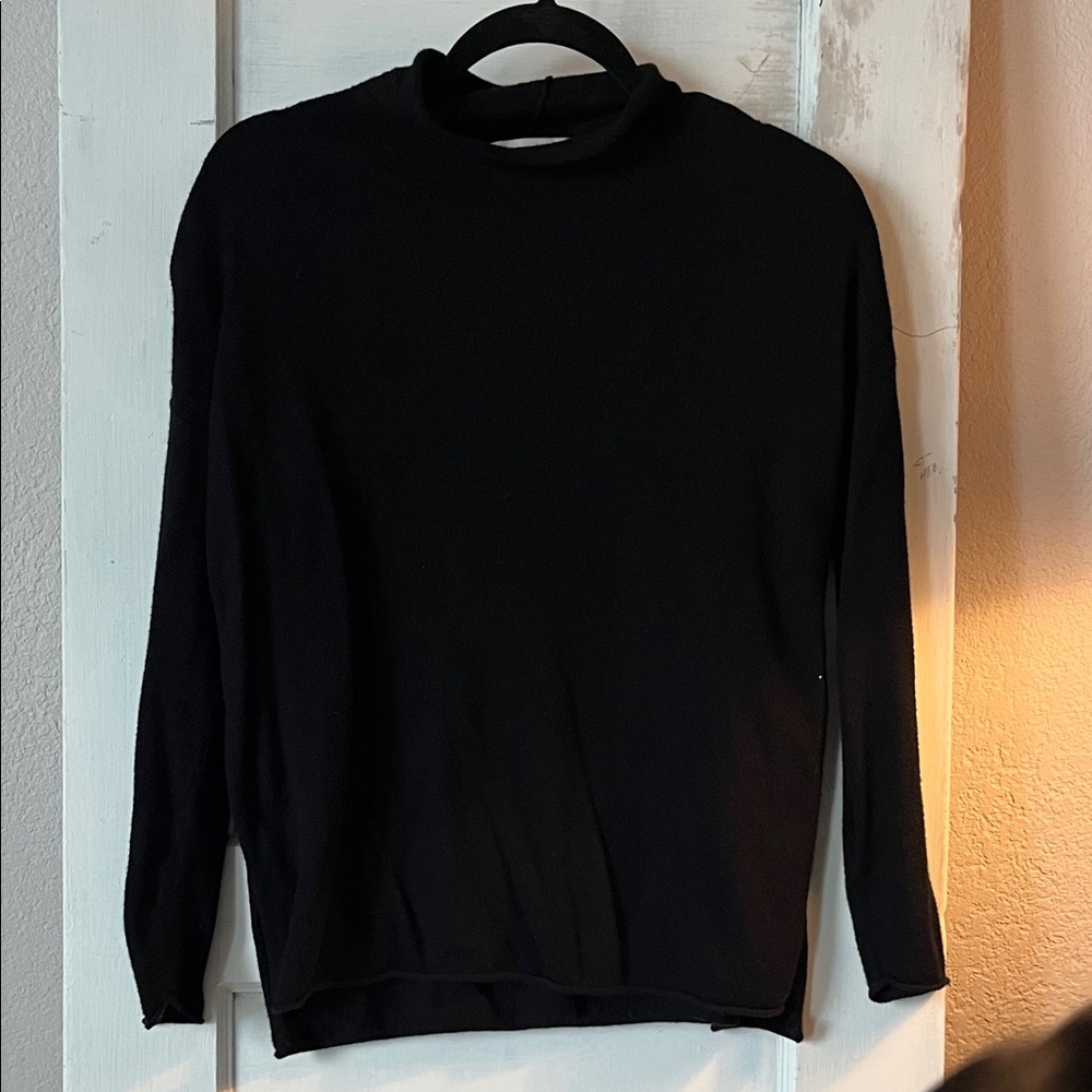 Philosophy Men's Turtleneck Sweater in Black